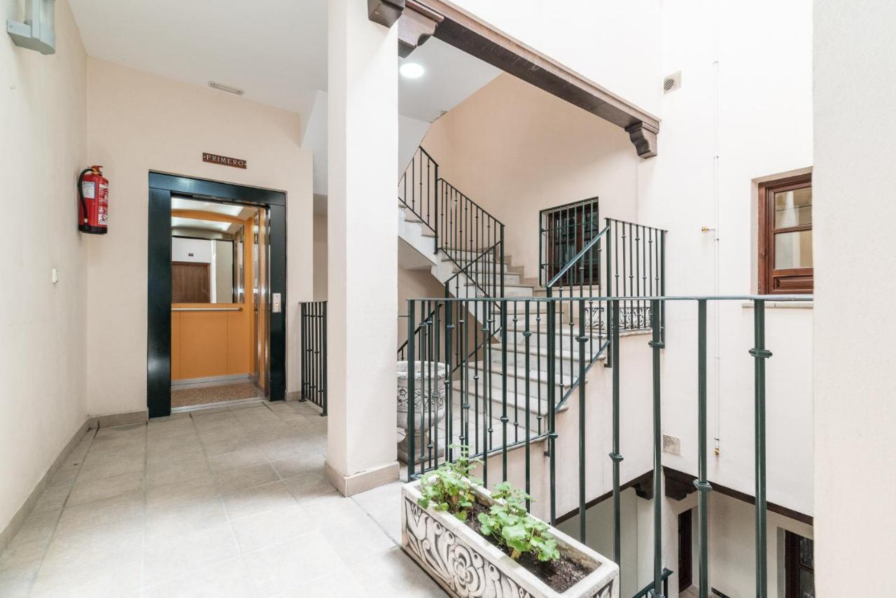 Moderno Apartamento Centro De Granada 2 ภายนอก รูปภาพ