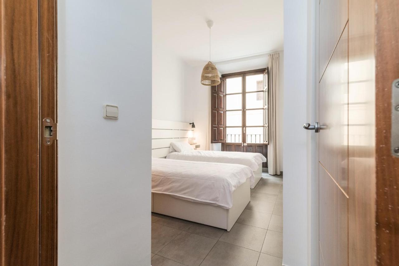 Moderno Apartamento Centro De Granada 2 ภายนอก รูปภาพ