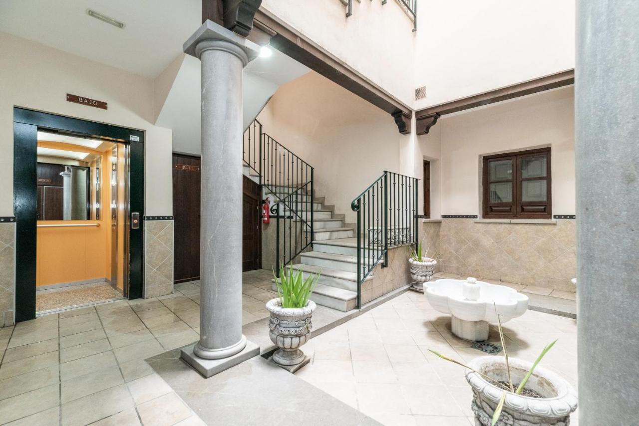 Moderno Apartamento Centro De Granada 2 ภายนอก รูปภาพ